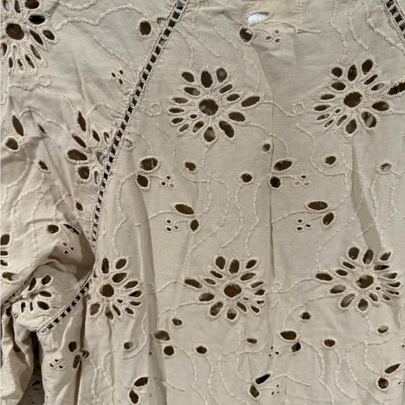 DRA Los Angeles Beige Eyelet V-Neck Dress size Medium (tag says large) - Picture 9 of 10